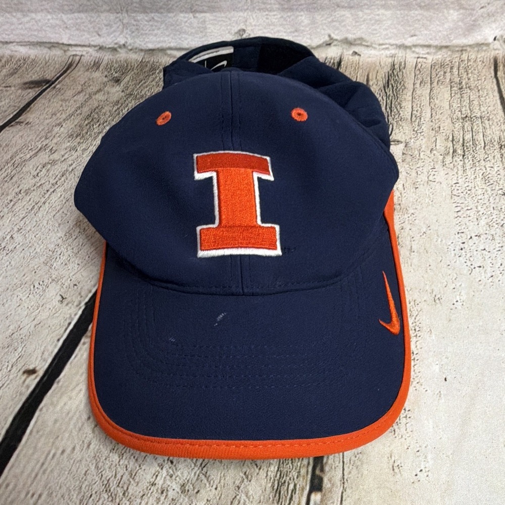 Nike Illinois Fighting Illini Hat Cap Strapback Blue Dri-Fit University College